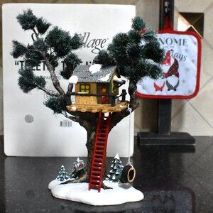 DEPARTMENT 56 Snow Village TREETOP TREE HOUSE Ceramic 54890